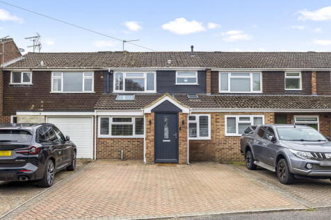 Barn Close, Albourne, West Sussex, BN6 9DG
