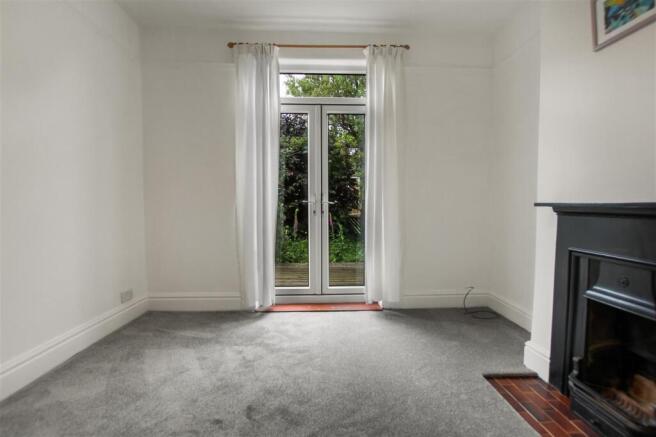 3 bed Semi-Detached Bungalow for sale Image 8