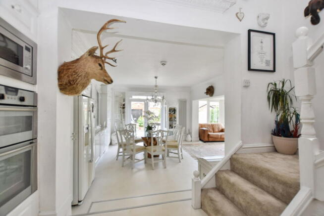 4 bed Detached for sale Image 5