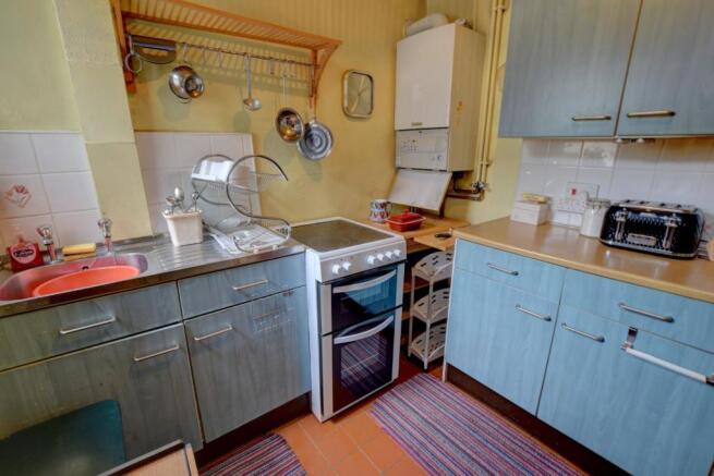 Kitchen 1.jpg