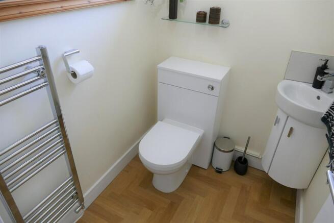 Cloakroom/WC