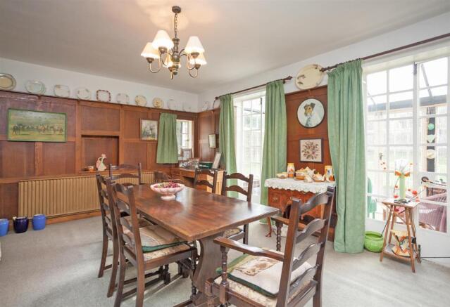 Dining Room 2.jpg