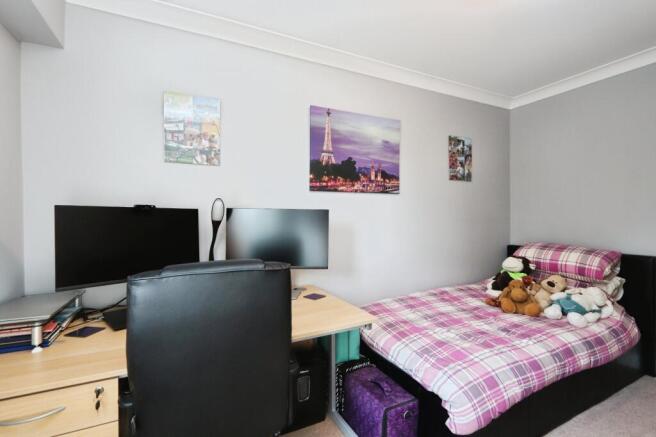 2 bed Apartment for sale Image 10
