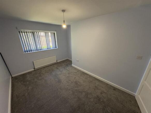 Bedroom 1.jpeg