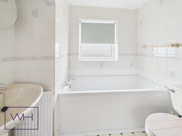 3 bed Semi-Detached for sale Image 6
