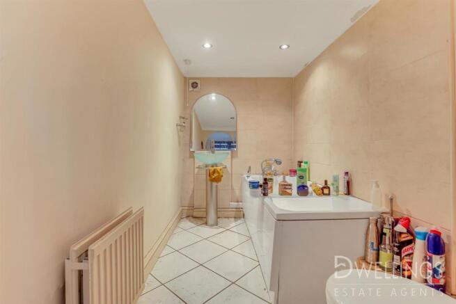 LABURNUM COURT