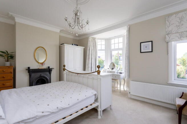 4 bed Terraced for sale Image 11