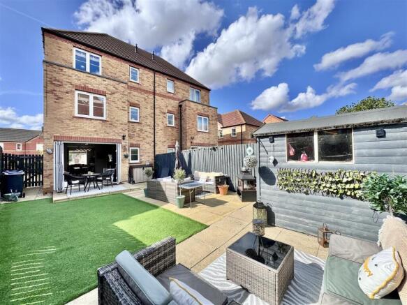 Collier Way, Mapplewell, Barnsley photo 5