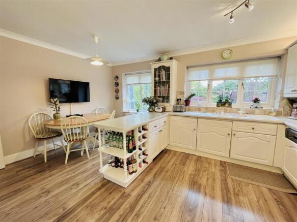 Breakfast Kitchen 2