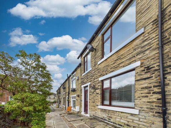 3 bed Terraced for sale Image 12