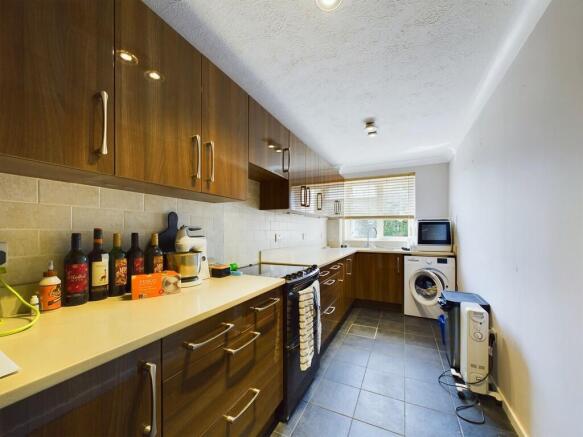 CAM03519G0-PR0105...