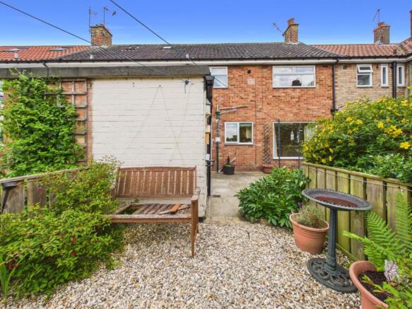 3 bed Terraced for sale Image 3