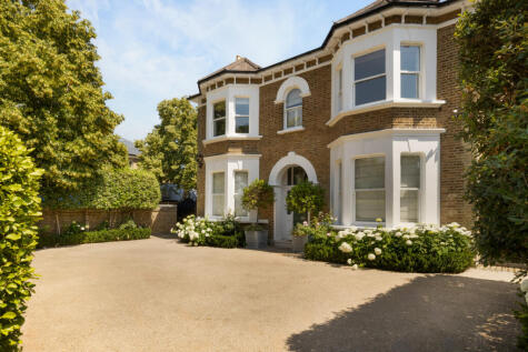 Kew Road, Richmond, South West London, TW9