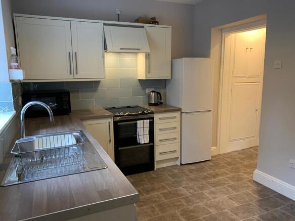 Kitchen c.jpg