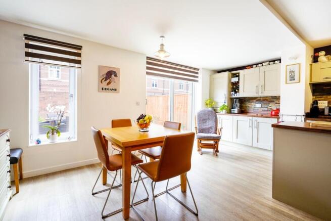 Kitchen / Dining Room