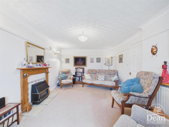 Walnut Close, Coalway, Coleford photo 3
