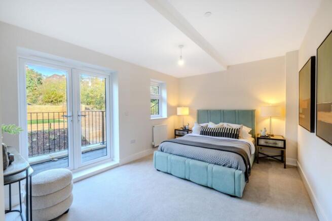 25 The Grove, Coulsdon, CR5 photo 4