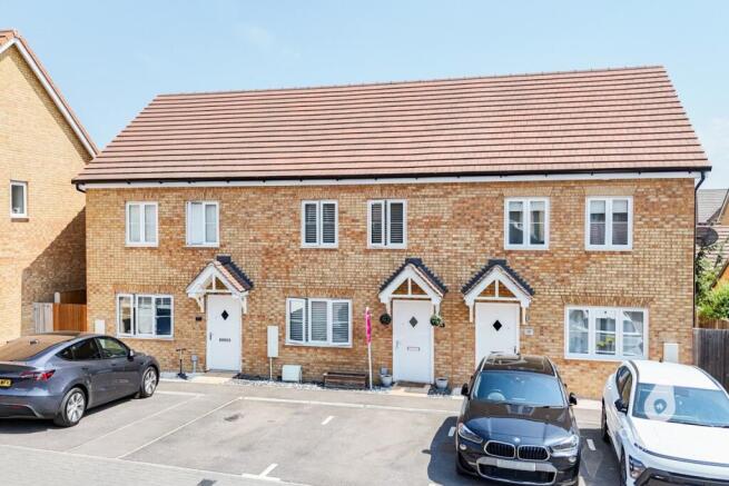 2-bed terraced on Allen Way, Shinfield Meadows, RG2, £375,000
