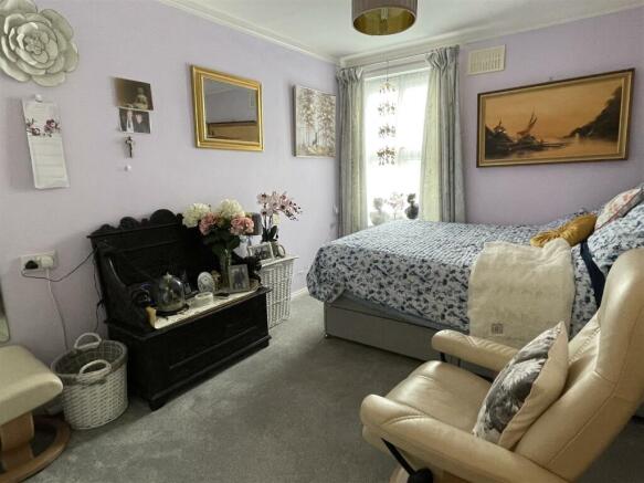 Bedroom: