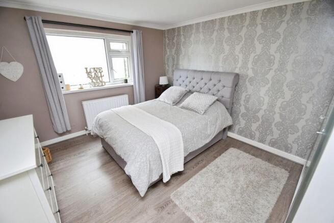 4 bed Detached for sale Image 10