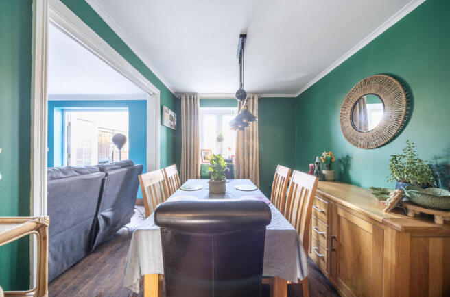 1437971-15-69d61a...