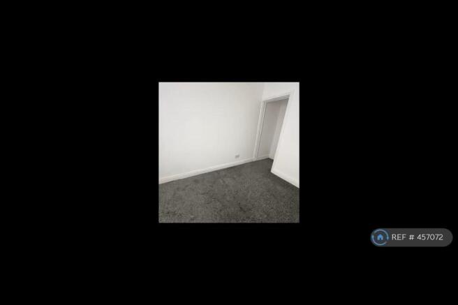 2 bed Terraced to rent Image 7