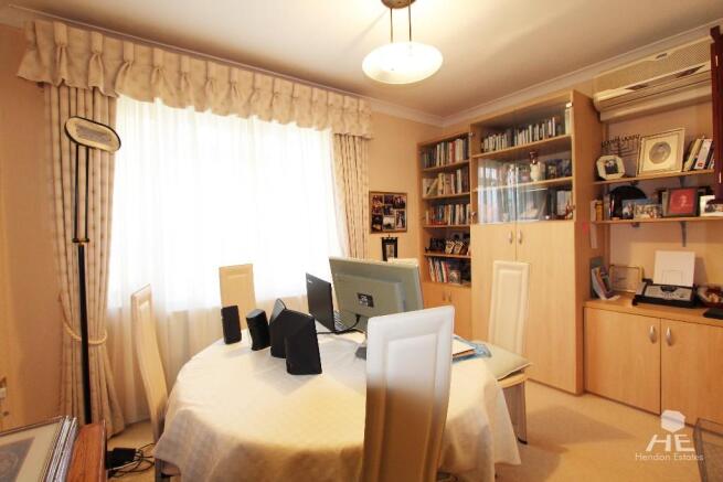 Photo 9