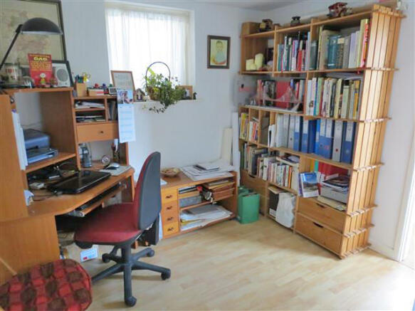 Photo 8