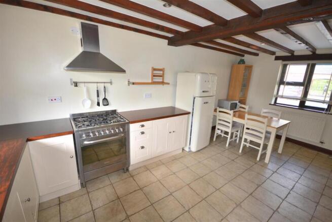 Kitchen .JPG