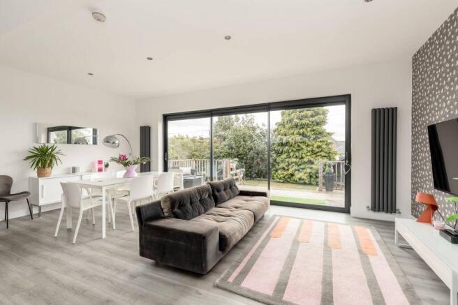 8 Hillview Road, Corstorphine, Edinburgh, EH12 8QN photo 4