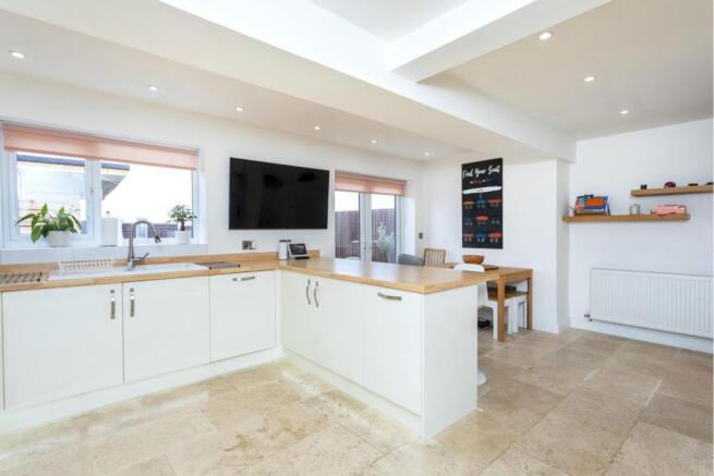 Kitchen/Dining Room