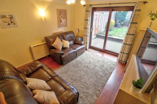 Lounge 2