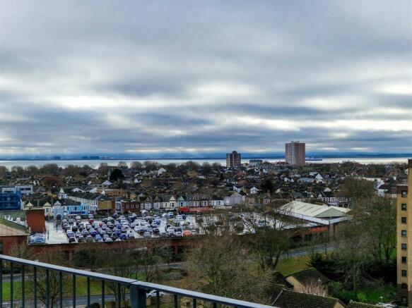 9th floor roof terrace (sea view)_.jpg