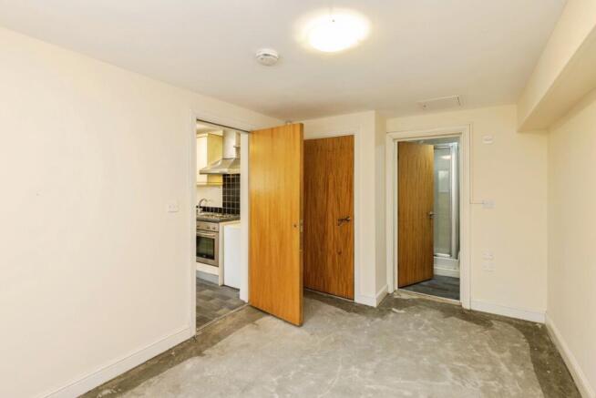 1 bed Flat for sale Image 12