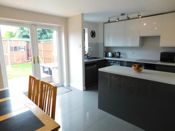 Kitchen/Dining Ro...