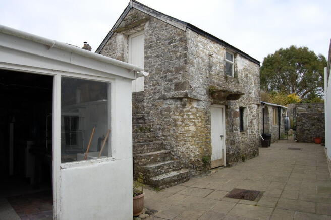 Photo 10
