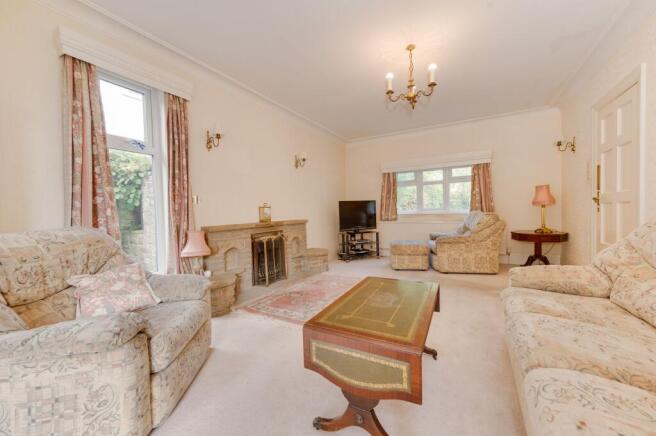 KITCHEN, DINING ROOM, LOUNGE AND GARDEN ROOM