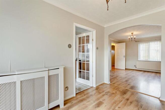 8664121-interior10-800.jpg