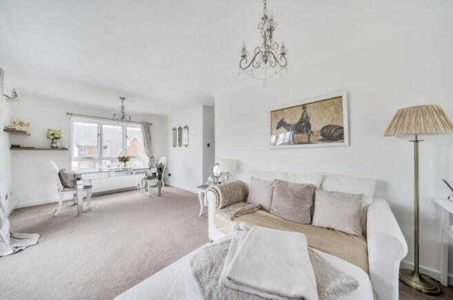 1348304-16-68b72c...