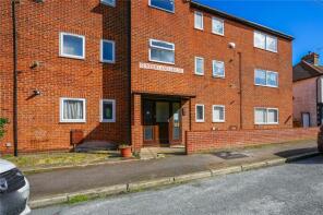 6, Sunderland House, Strover Street, Gillingham ME7 1JQ