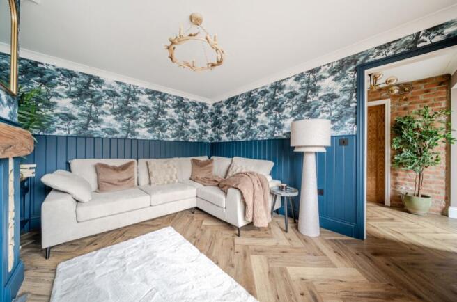 4 bed Detached for sale Image 7
