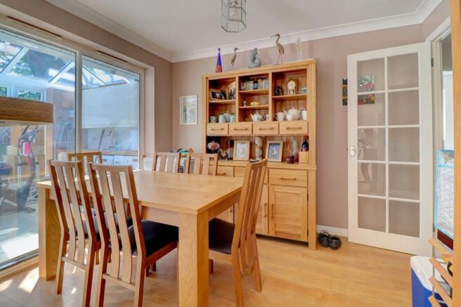 Dining area.jpg