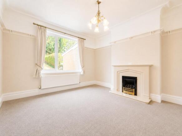 3 bed Semi-Detached to rent Image 10