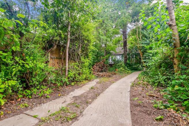 Driveway/Parking
