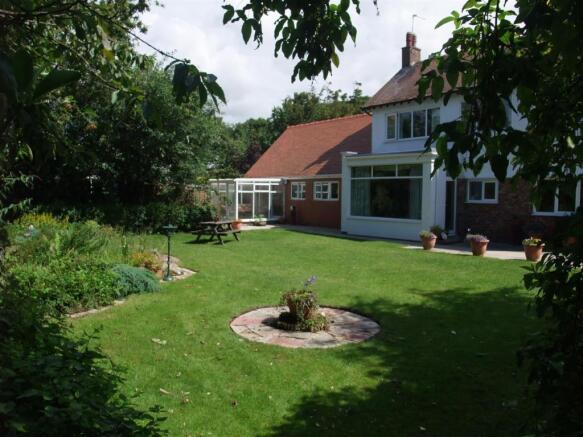 Garden/Rear External