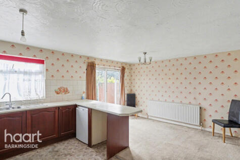 Crown Road, Barkingside