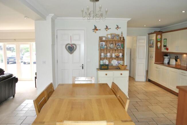 Open Plan Dining ...