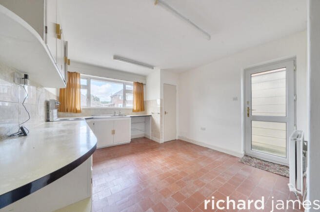 Longleaze, Royal Wootton Bassett, SN4 photo 4