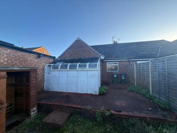 2 bed Semi-Detached Bungalow for sale Image 9