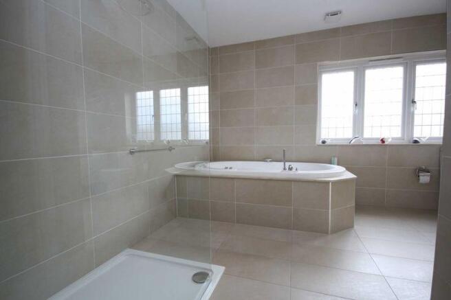 En suite to ma...